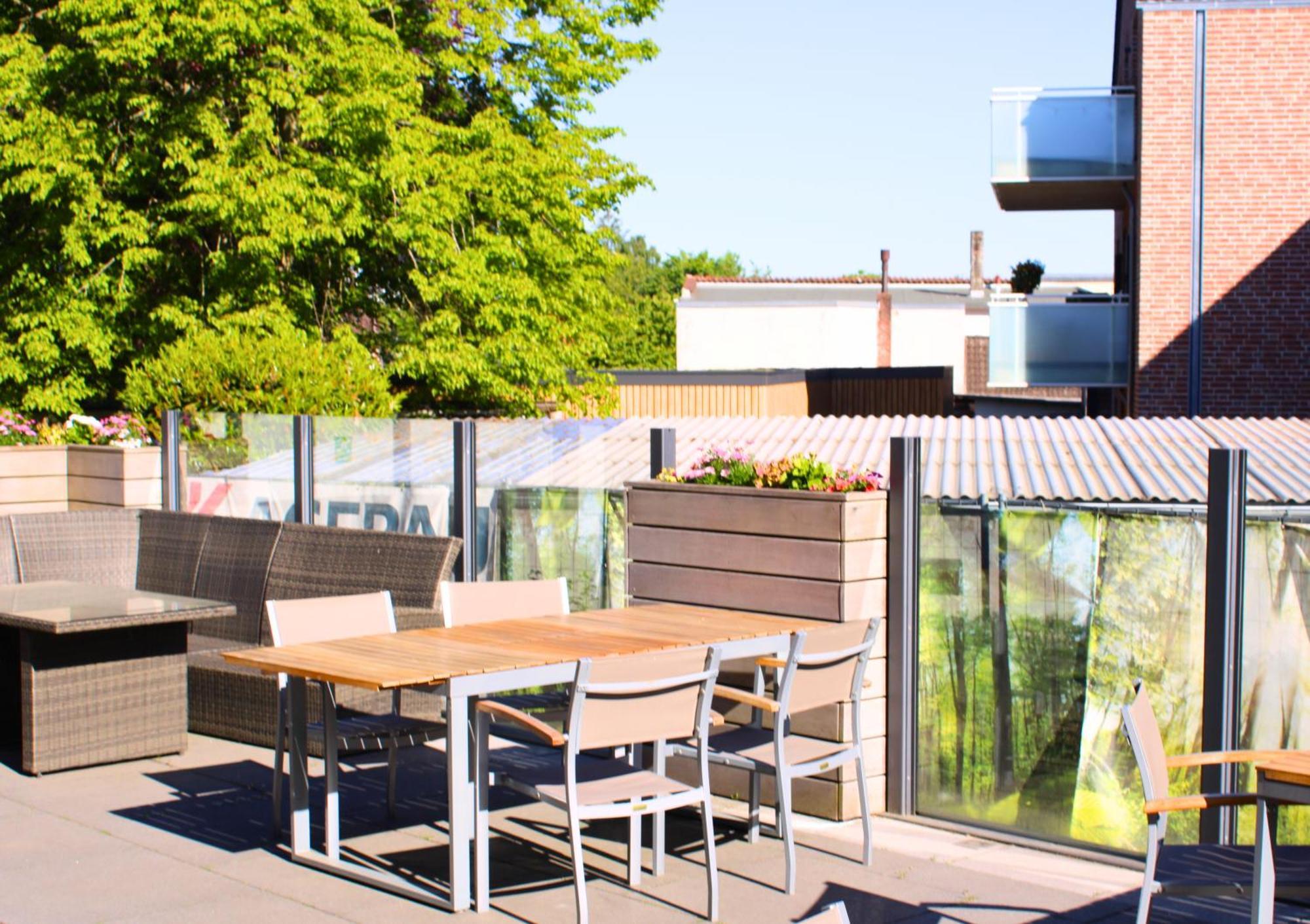 Hotel Adler & Eventlocation Gmbh Itzehoe Exterior foto